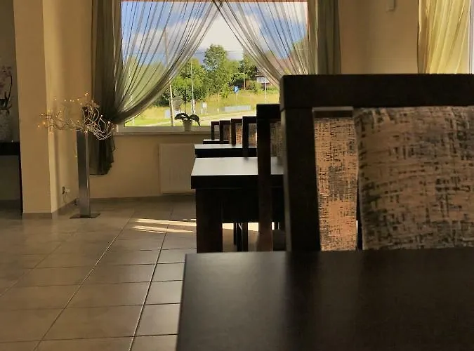 Goscinne W Dolinie Szczescia 斯克拉斯卡波伦巴